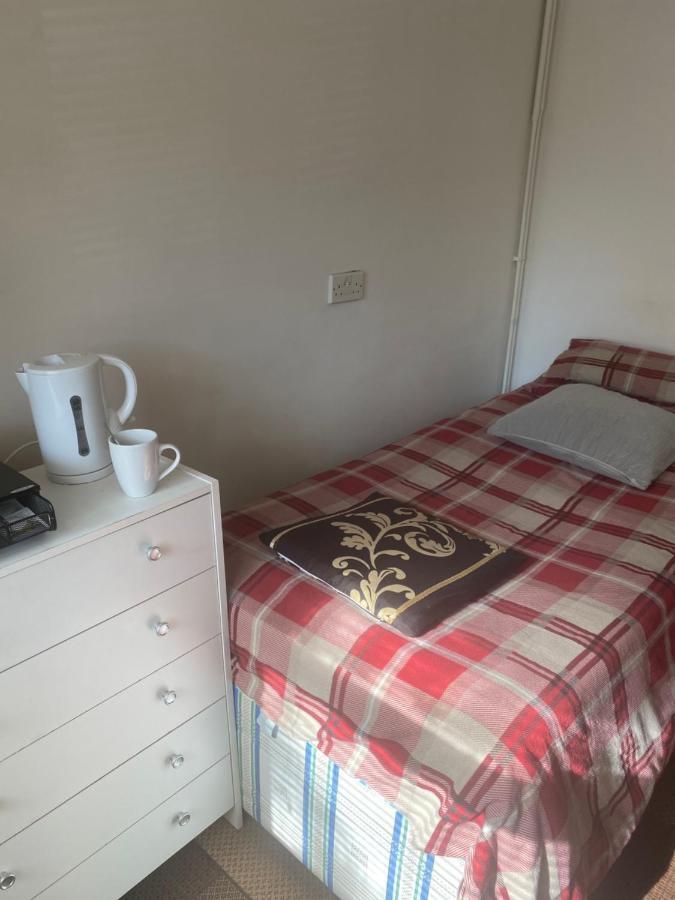 Apartament Travelling Stop Swindon Zewnętrze zdjęcie