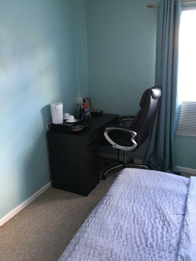 Apartament Travelling Stop Swindon Zewnętrze zdjęcie