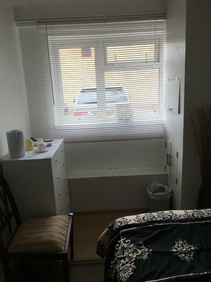 Apartament Travelling Stop Swindon Zewnętrze zdjęcie