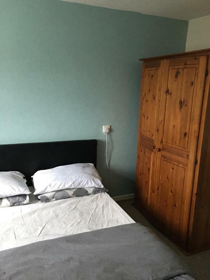 Apartament Travelling Stop Swindon Zewnętrze zdjęcie