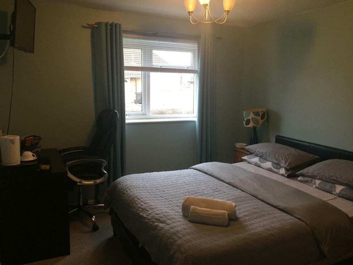 Apartament Travelling Stop Swindon Zewnętrze zdjęcie