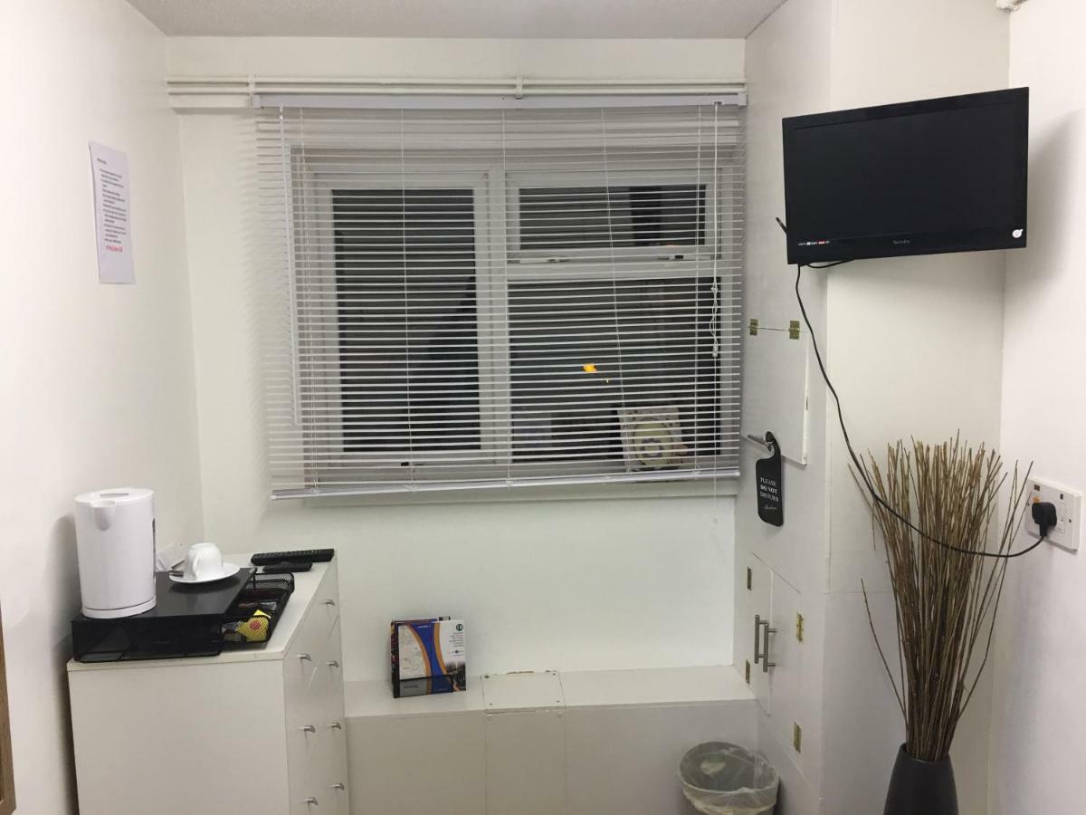 Apartament Travelling Stop Swindon Zewnętrze zdjęcie