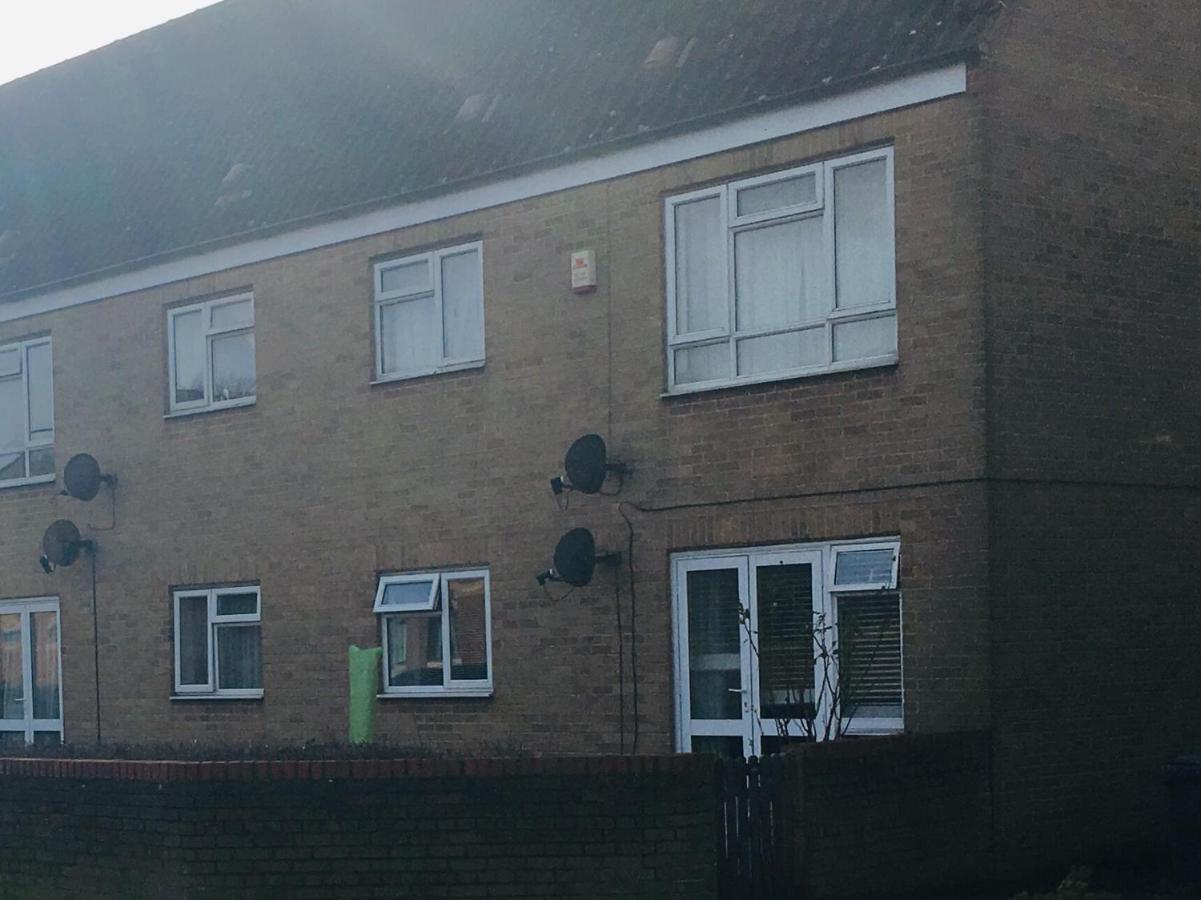 Apartament Travelling Stop Swindon Zewnętrze zdjęcie